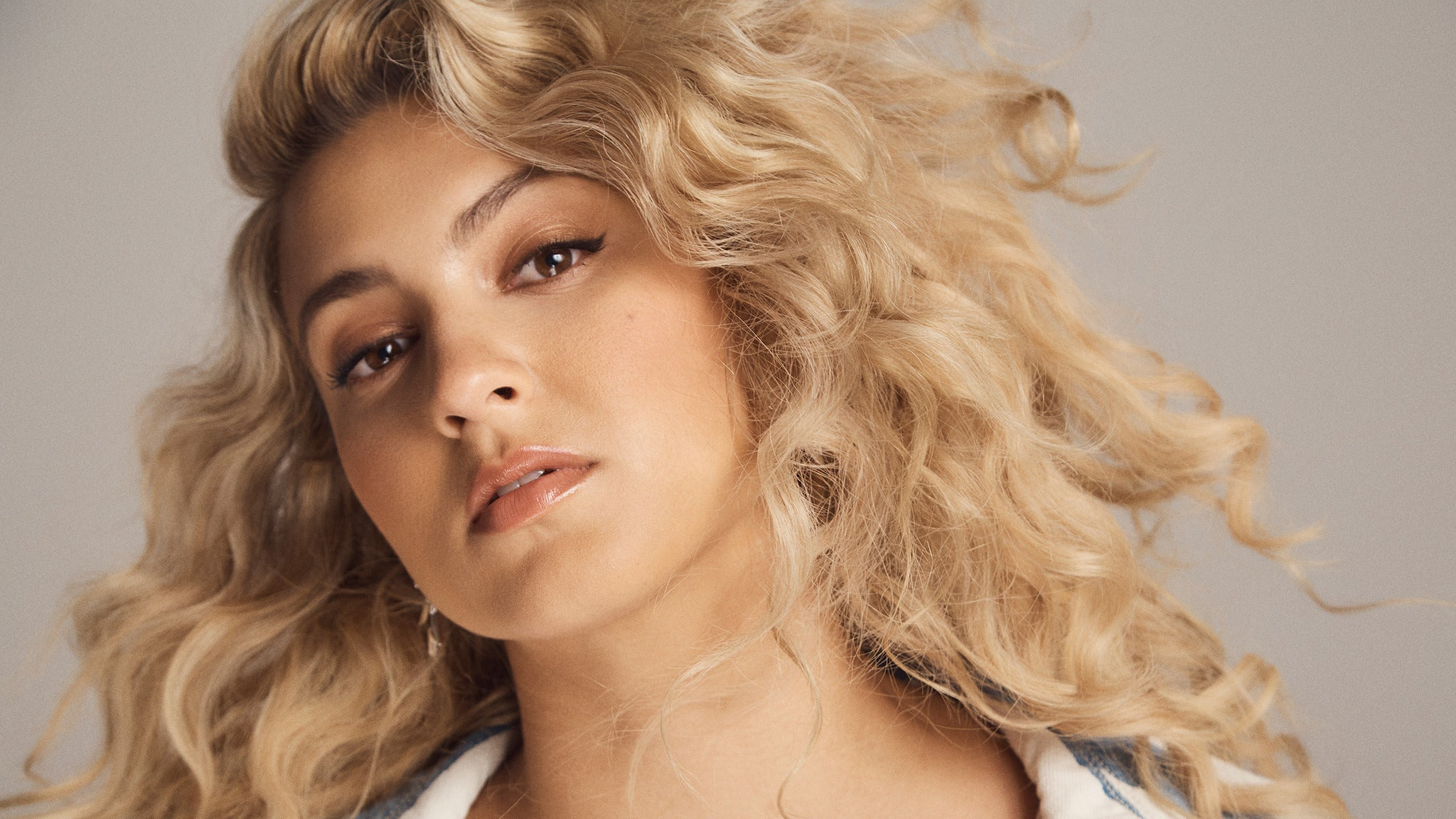 Tori Kelly